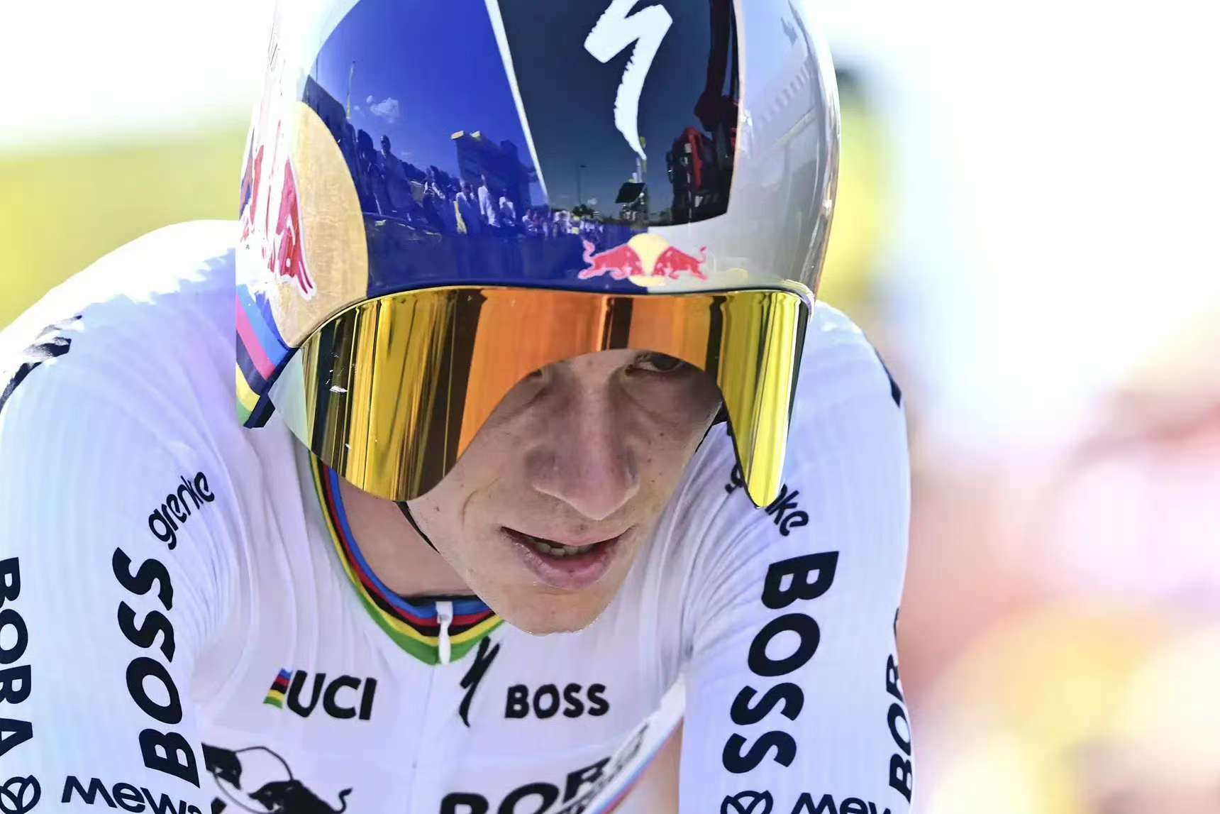 Effinepoel conquista il Tour de France con il titolo di re delle cronometro